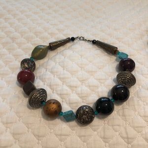 Short necklace with handmade large beads